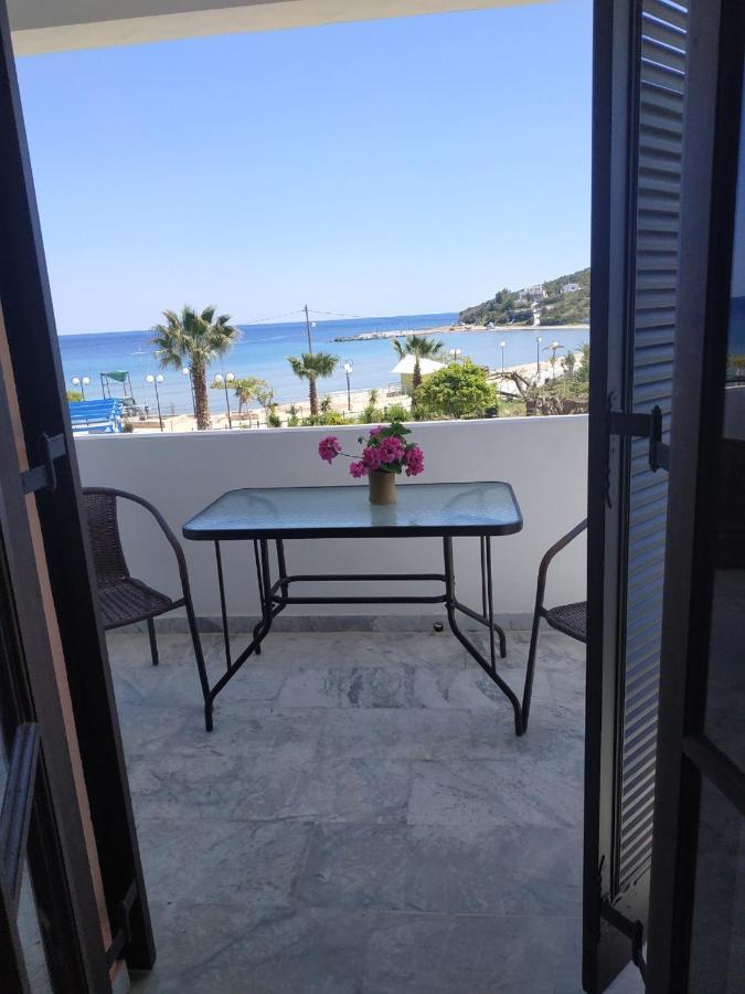Παραθαλασσια Στουντιο Μιχαλιας Sea View Studio Michalias Agia Marina  Exterior photo